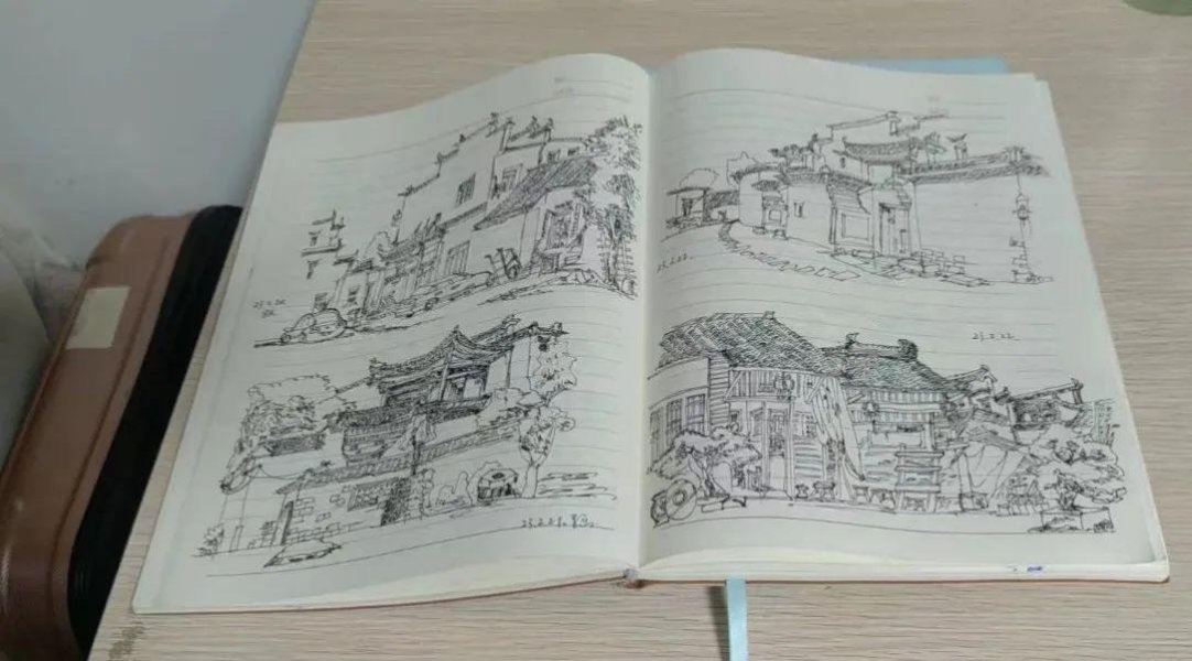 丈夫平时抄的经和画的画